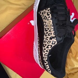 Cheetah design puma sneakers size 10